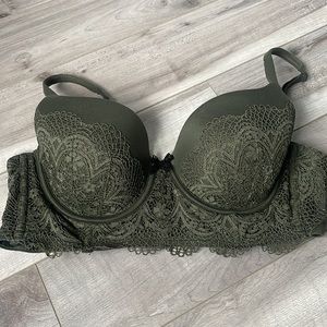 Victoria Secret 34DD Demi Bra